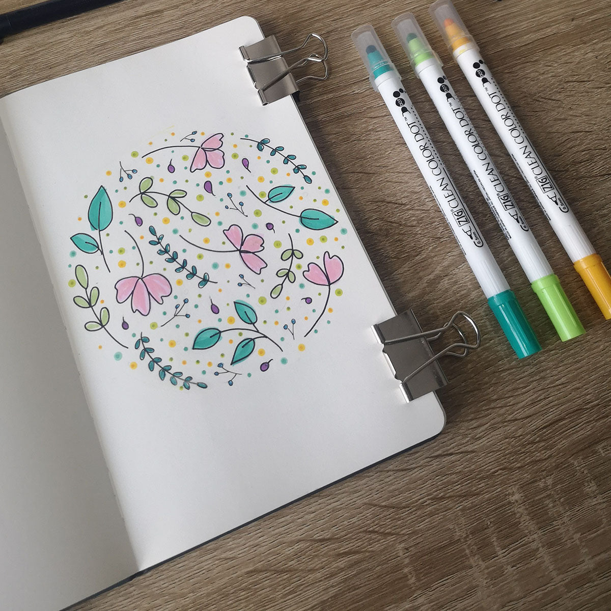 Zig Kuretake Clean Color DOT Pen